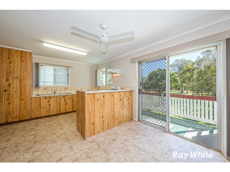 25 Whiting Street, Beachmere QLD 4510