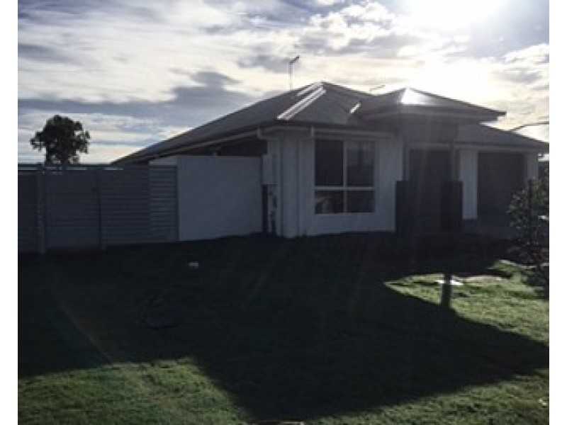 2/22 Butler Street, Caboolture South QLD 4510