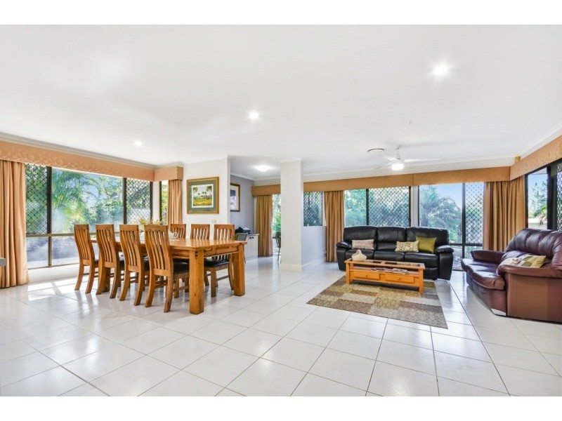 232 Williamson Rd, Morayfield QLD 4506