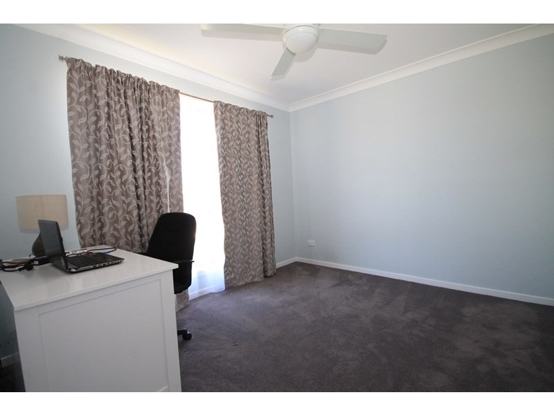 33 Reserve Drive, Caboolture QLD 4510