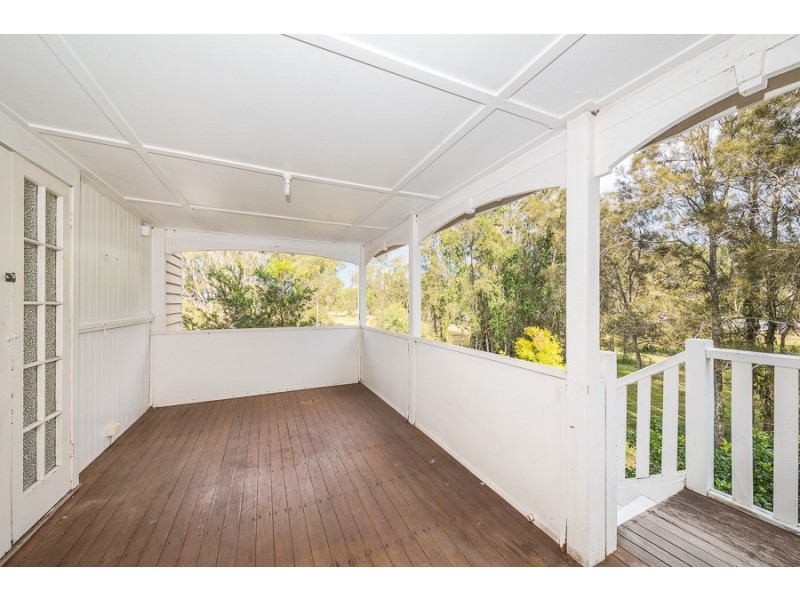 768 Beachmere Road, Beachmere QLD 4510