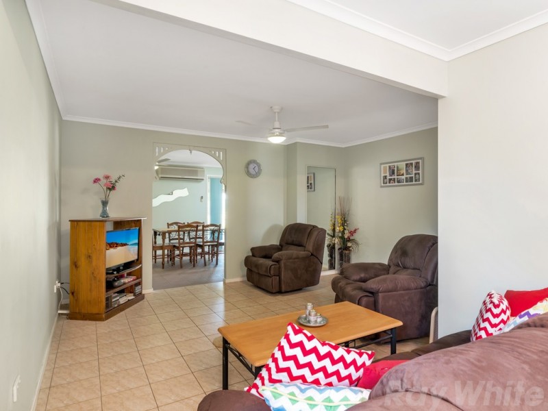 14 Streeton Crt, Morayfield QLD 4506
