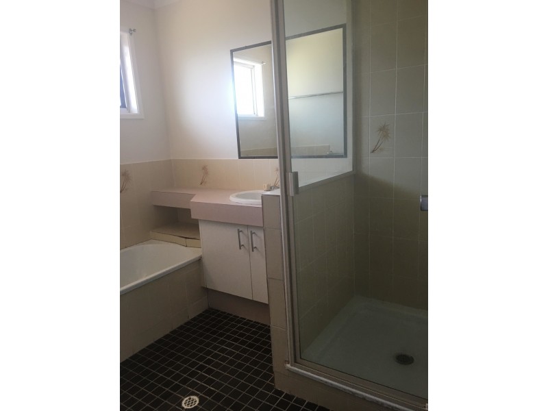 24 Boongaree Avenue, Caboolture South QLD 4510