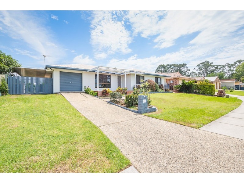 11 Mainsail Drive, Caboolture South QLD 4510