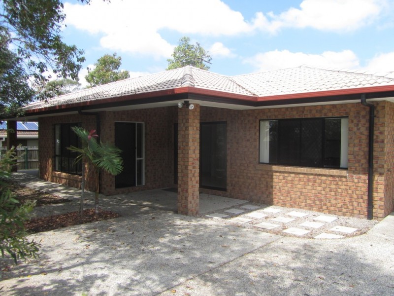 2/21 Station Street, Burpengary QLD 4505