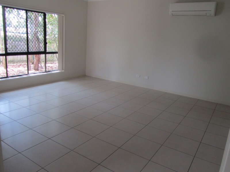 2/21 Station Street, Burpengary QLD 4505