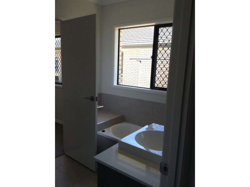 53 Arcadia Street, Upper Caboolture QLD 4510