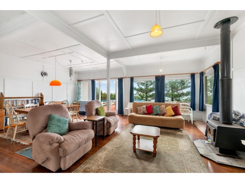 5 Wilson Avenue, Dicky Beach QLD 4551