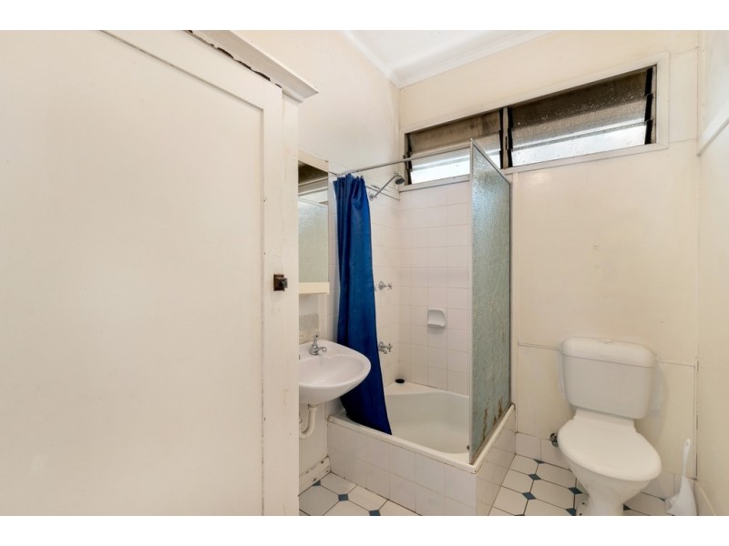 5 Wilson Avenue, Dicky Beach QLD 4551