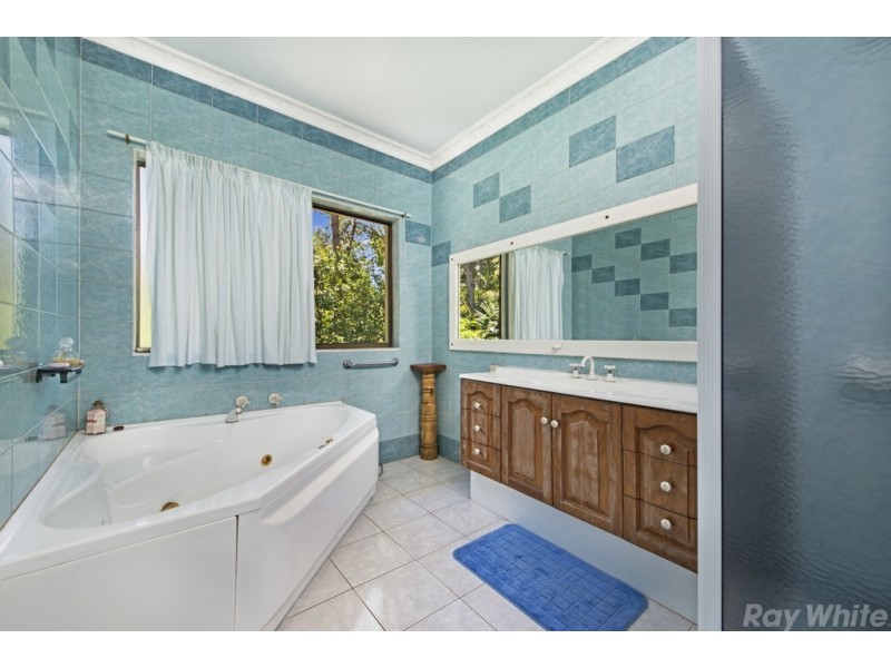 125 Fullertons Road, Glass House Mountains QLD 4518