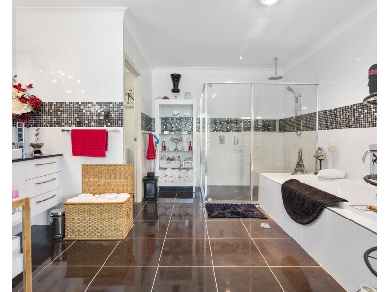 46 Three Ponds Place, Elimbah QLD 4516