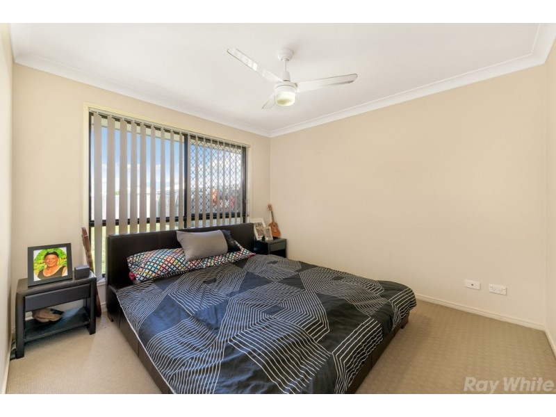 1 and 2/15 Nandina Court, Morayfield QLD 4506