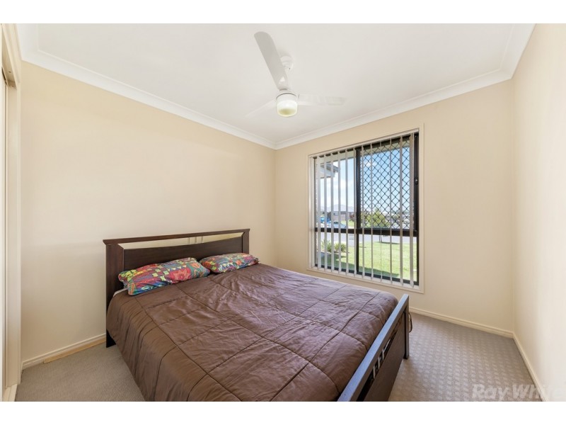 1 and 2/15 Nandina Court, Morayfield QLD 4506