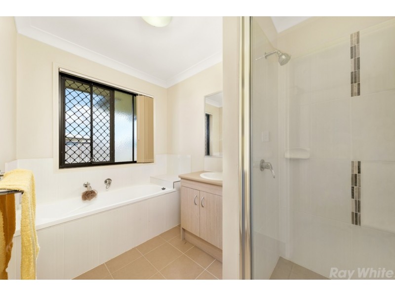 1 and 2/15 Nandina Court, Morayfield QLD 4506