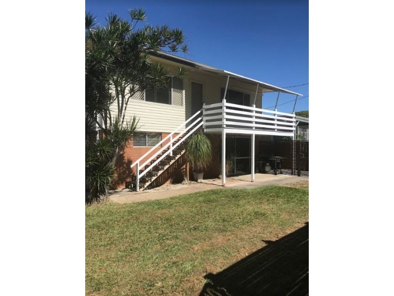 16 First Avenue, Beachmere QLD 4510