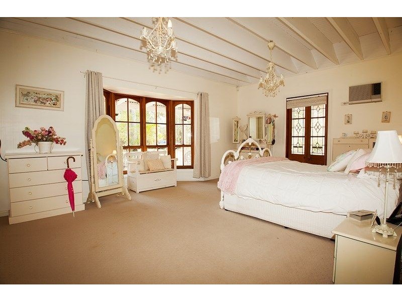225 Mount Beerwah Road, Glass House Mountains QLD 4518