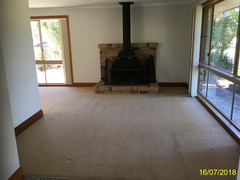 1 Thea Court, Morayfield QLD 4506