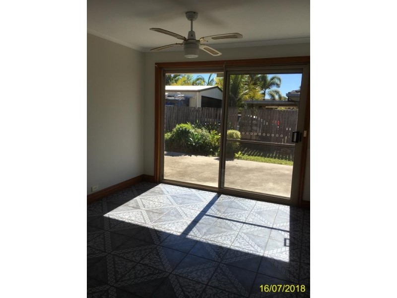 1 Thea Court, Morayfield QLD 4506