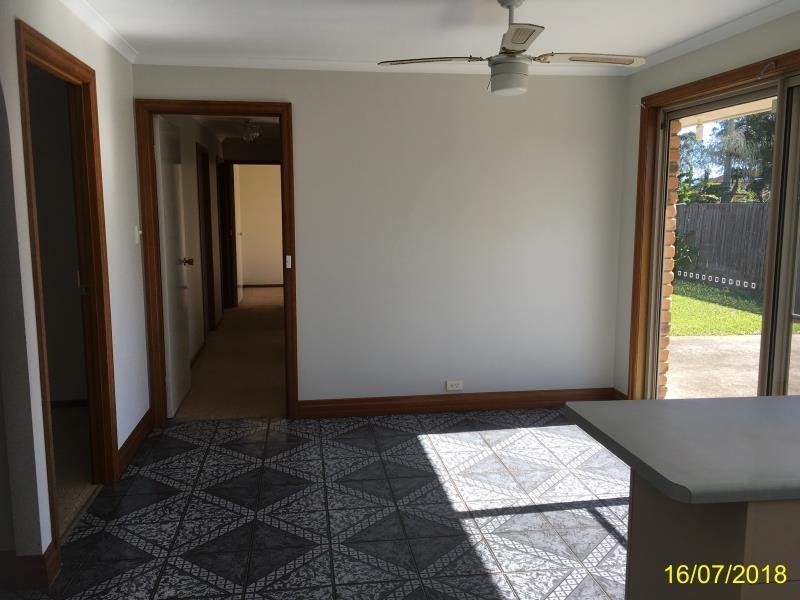 1 Thea Court, Morayfield QLD 4506