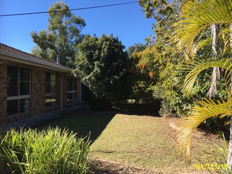 1 Thea Court, Morayfield QLD 4506