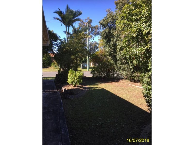 1 Thea Court, Morayfield QLD 4506