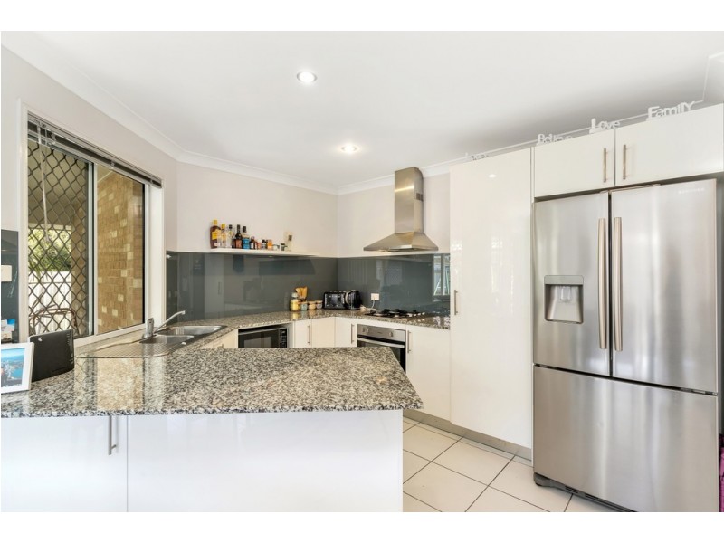 9 Newmarket Drive, Morayfield QLD 4506