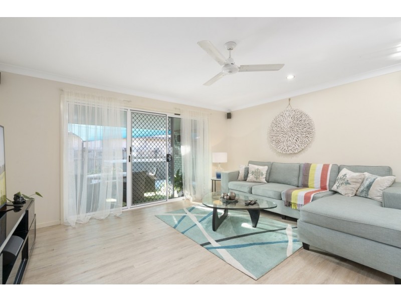 6 Thistle St, Upper Caboolture QLD 4510