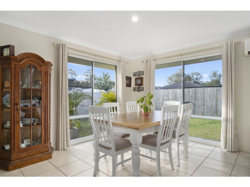 6 Thistle St, Upper Caboolture QLD 4510