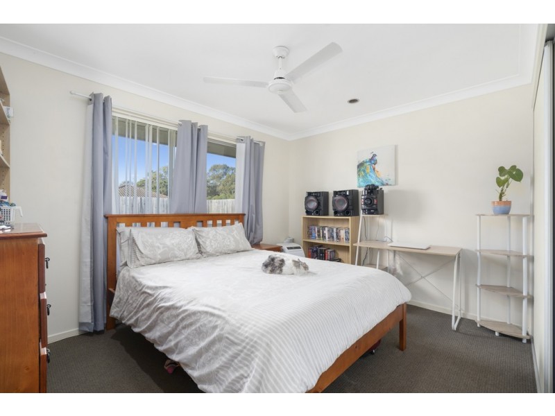 6 Thistle St, Upper Caboolture QLD 4510