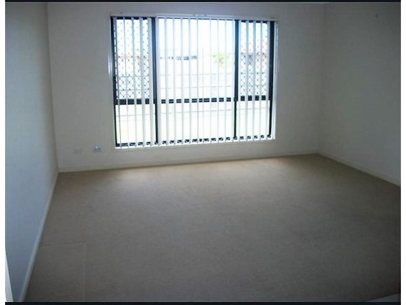 2 Denson St, Morayfield QLD 4506