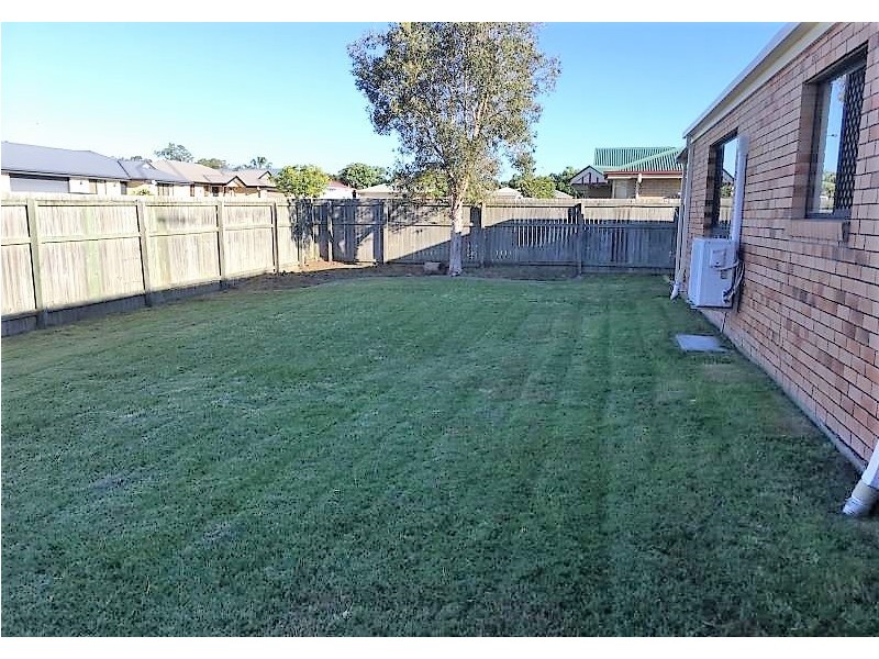2 Denson St, Morayfield QLD 4506
