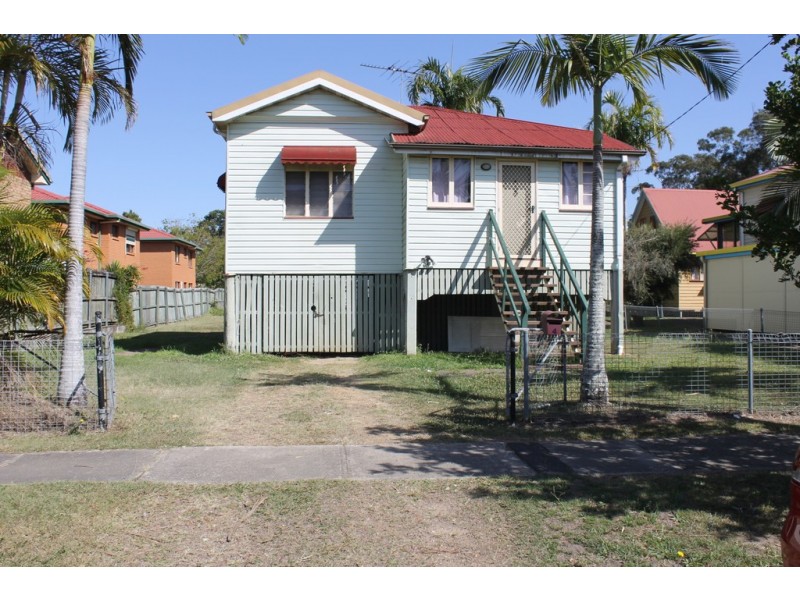 4 McPherson Street, Caboolture QLD 4510