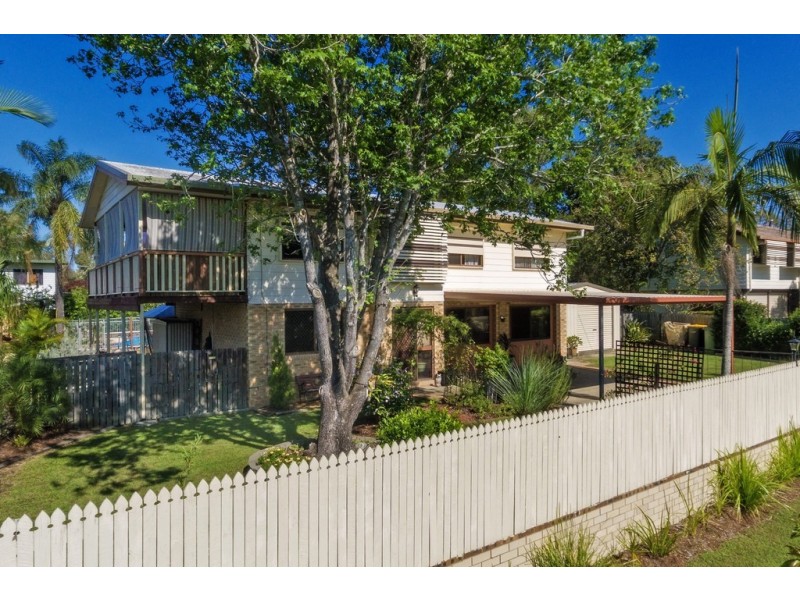 4 Avondale St, Morayfield QLD 4506