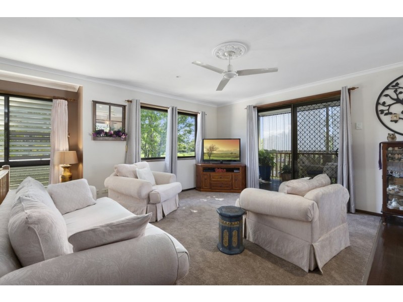 4 Avondale St, Morayfield QLD 4506