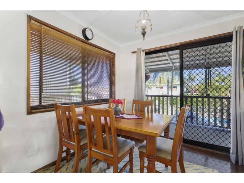 4 Avondale St, Morayfield QLD 4506