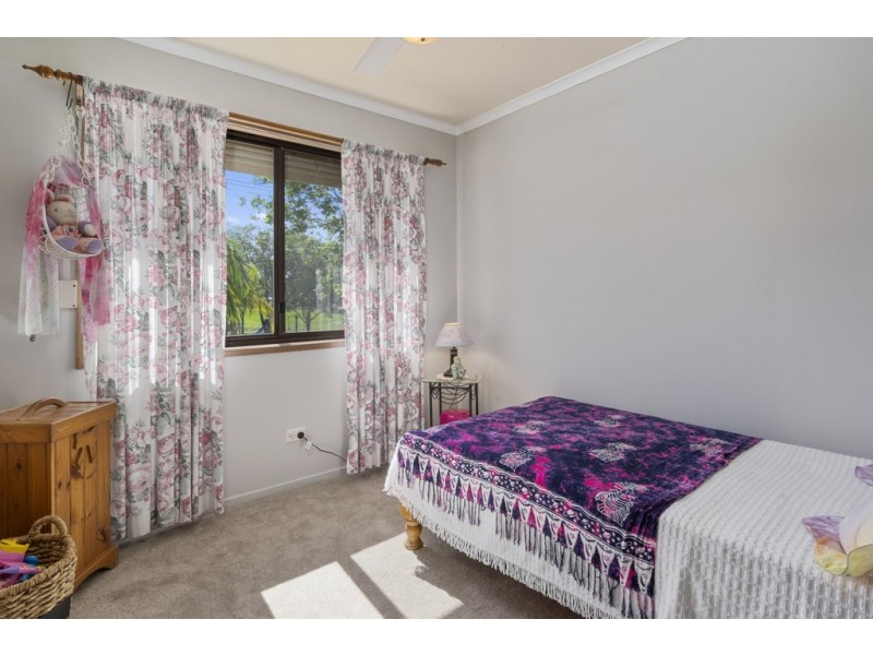 4 Avondale St, Morayfield QLD 4506