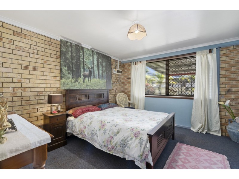 4 Avondale St, Morayfield QLD 4506