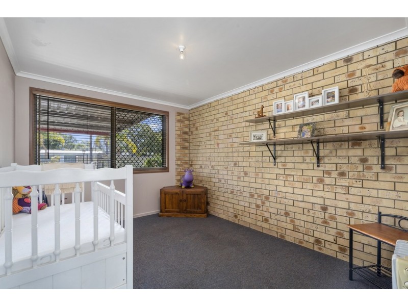 4 Avondale St, Morayfield QLD 4506