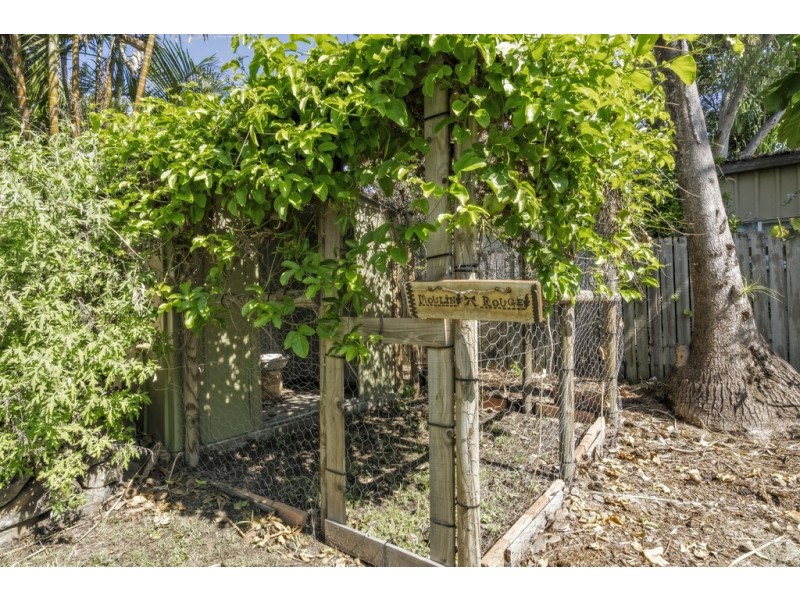 4 Avondale St, Morayfield QLD 4506