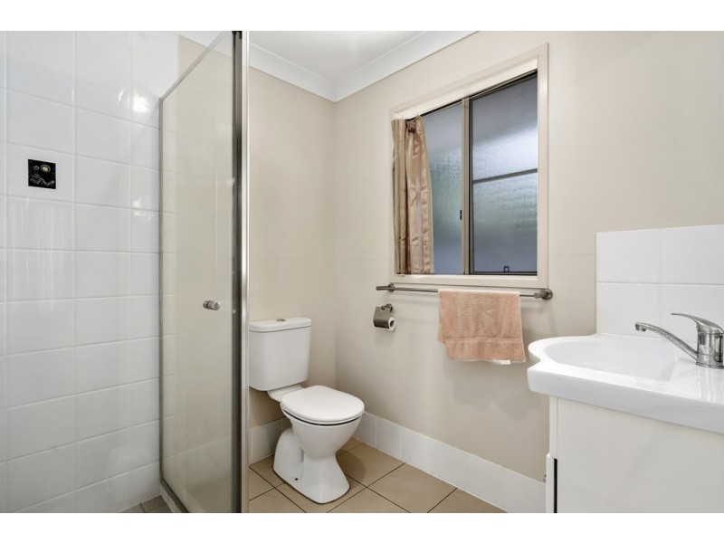 32 Water Street, Kallangur QLD 4503