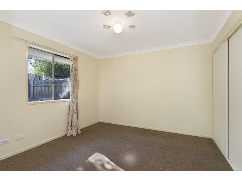 32 Water Street, Kallangur QLD 4503