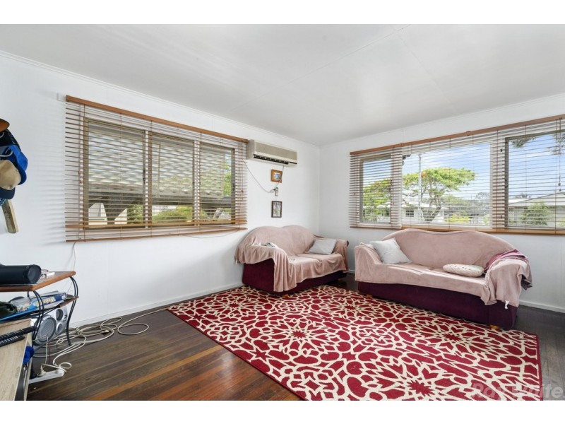 12 Palm Parade, Caboolture South QLD 4510