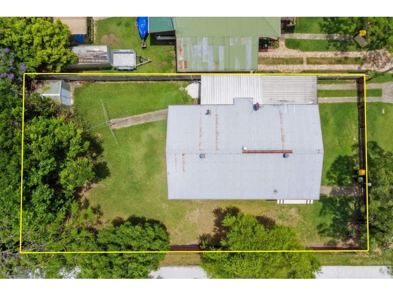 12 Palm Parade, Caboolture South QLD 4510