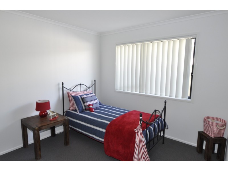 38 Grainger Cct, Burpengary QLD 4505