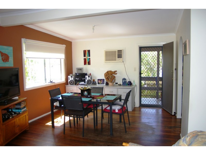 24 Patrick Street, Beachmere QLD 4510