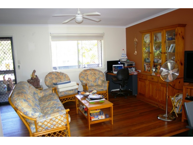 24 Patrick Street, Beachmere QLD 4510