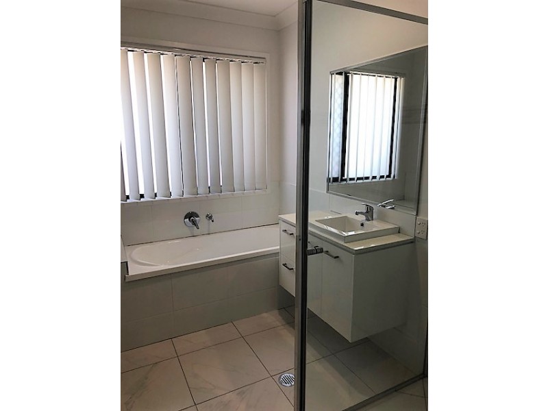 8 Pandora Street, Narangba QLD 4504