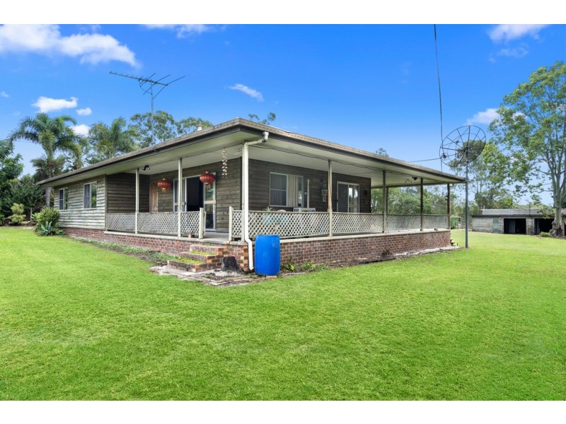 74 Smiths Rd, Elimbah QLD 4516