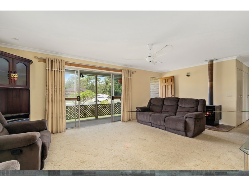 74 Smiths Rd, Elimbah QLD 4516