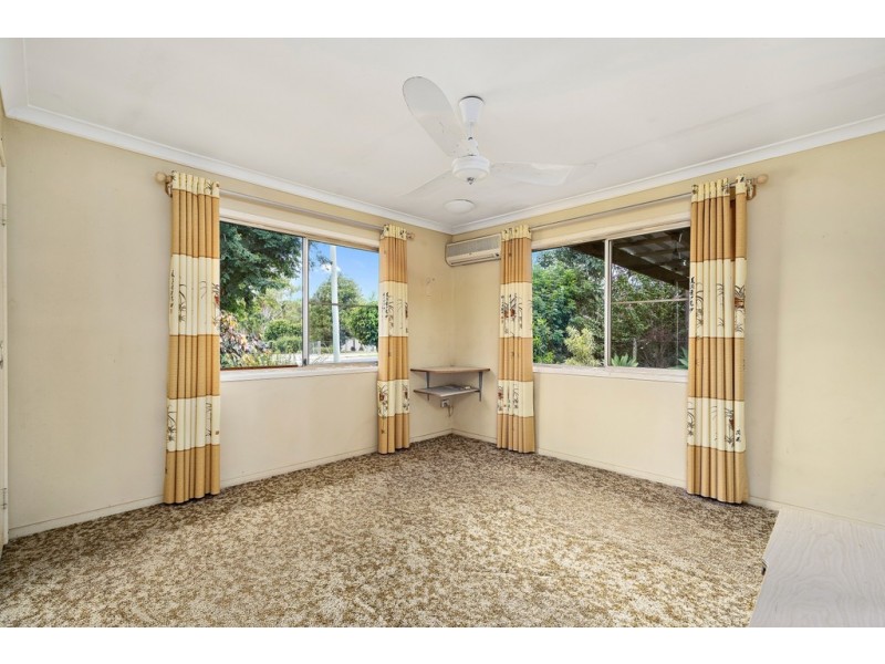 74 Smiths Rd, Elimbah QLD 4516